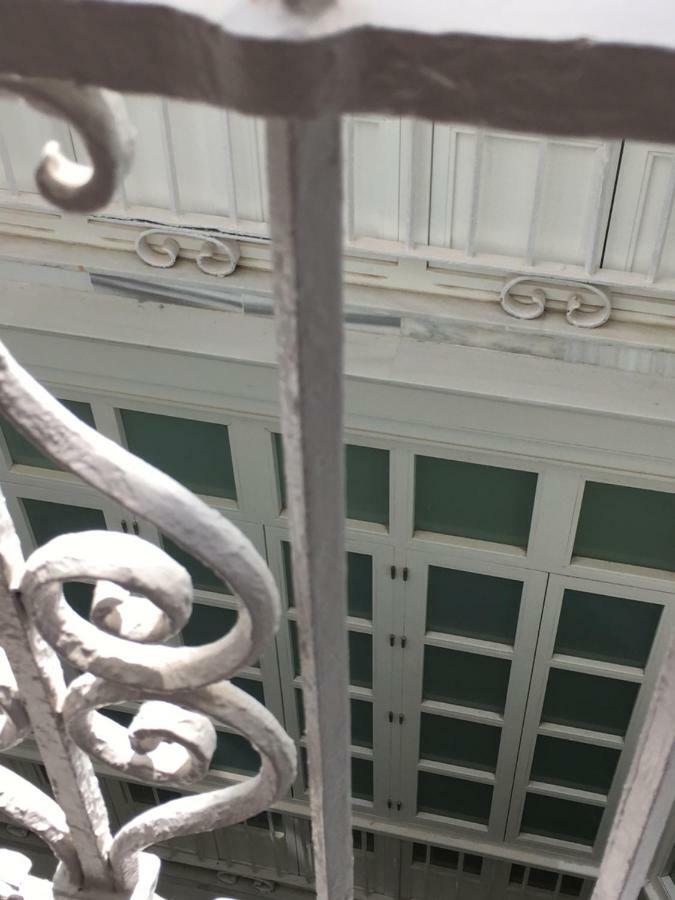 Diseno Y Confort Junto A La Catedral Cádis Exterior foto